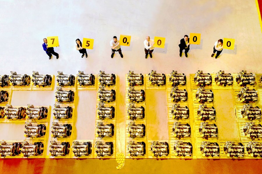 里程碑！JCB第75萬臺發(fā)動機生產(chǎn)下線！